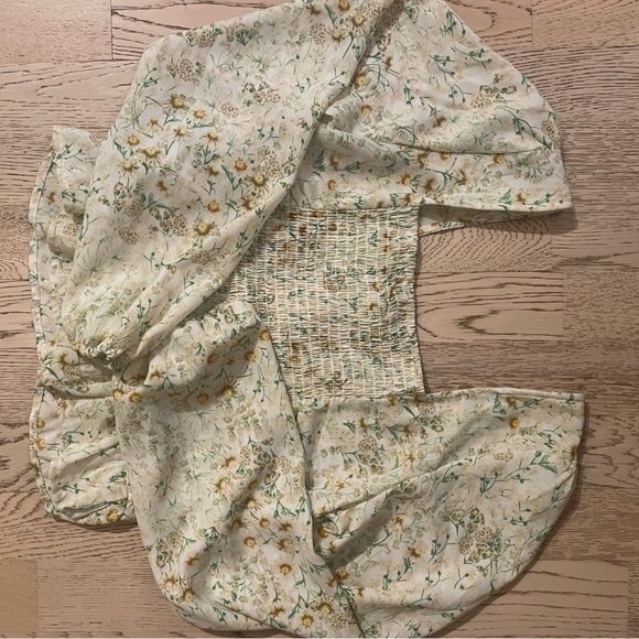 H&M Floral Ruched Top - Picture 6 of 7